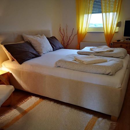 Meszaros Apartman Bük المظهر الخارجي الصورة